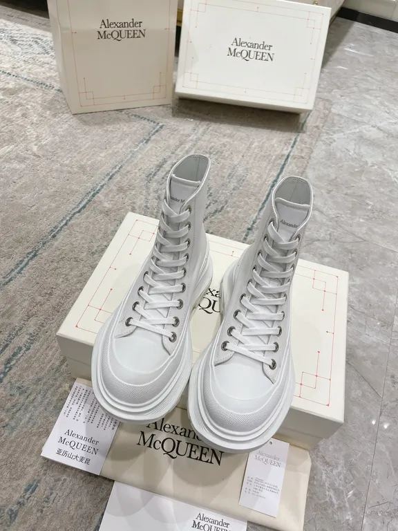 Alexander McQueen Shoe 